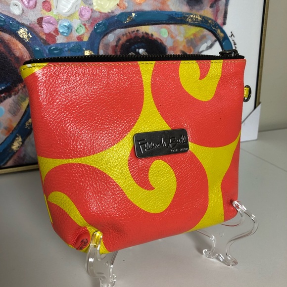 Makeup Pouch - Picture 8 of 11